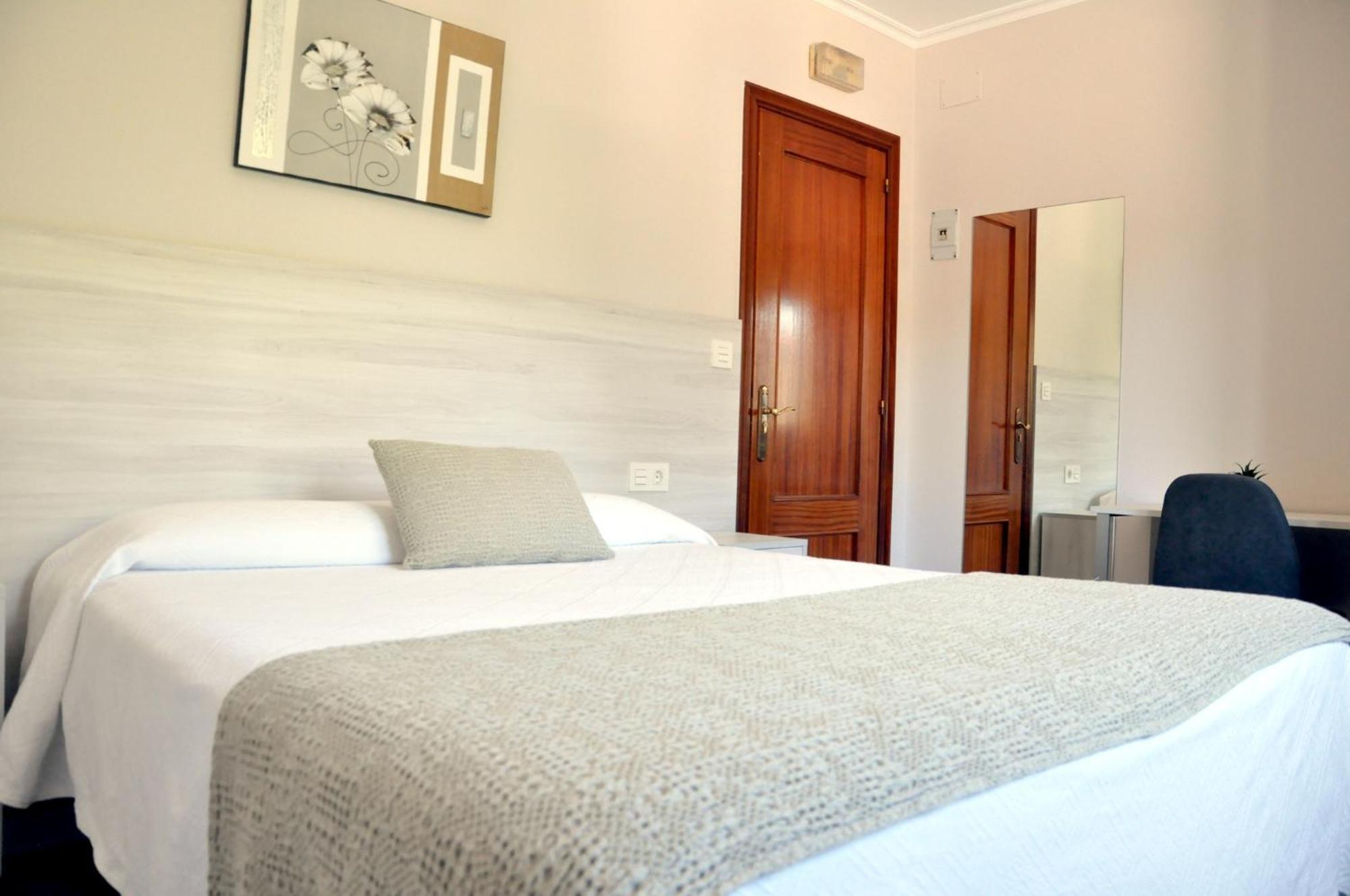 Hostal Paz Гондомар Экстерьер фото