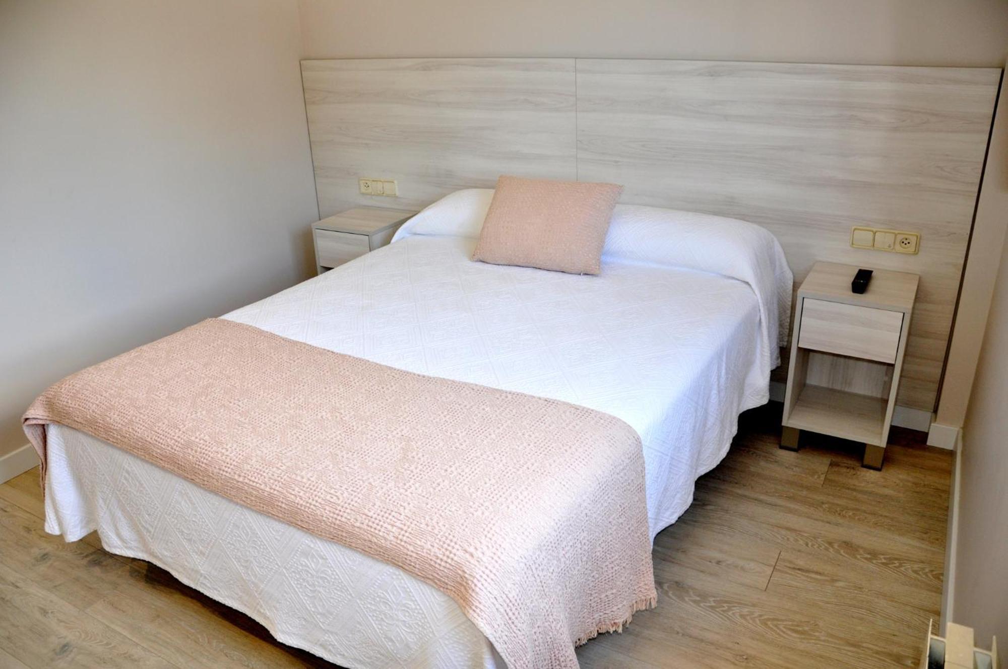 Hostal Paz Гондомар Экстерьер фото