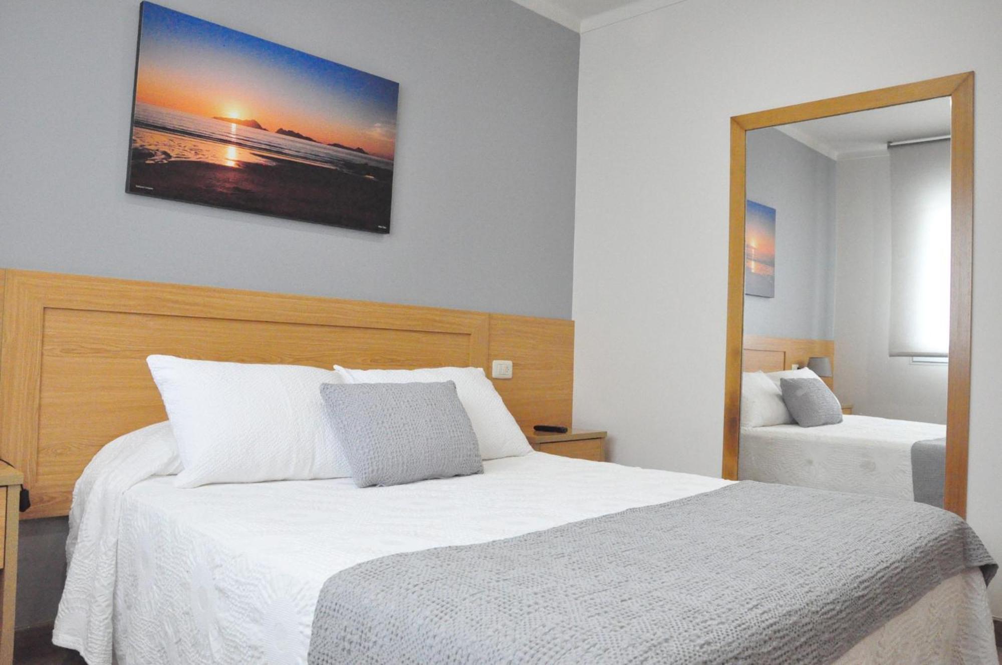 Hostal Paz Гондомар Экстерьер фото