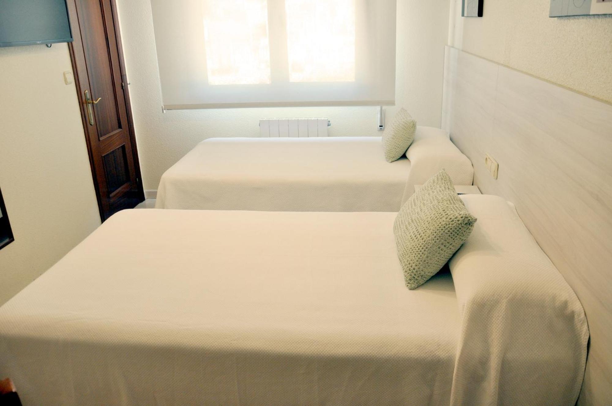 Hostal Paz Гондомар Экстерьер фото