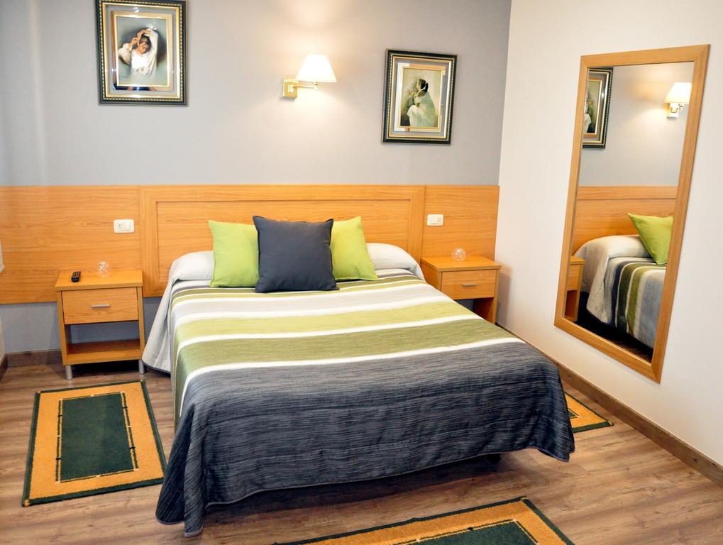 Hostal Paz Гондомар Экстерьер фото